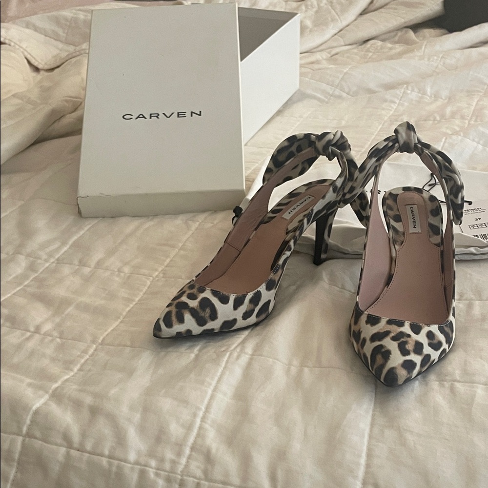 Carven Leopard Print Slingback Heels with Bow